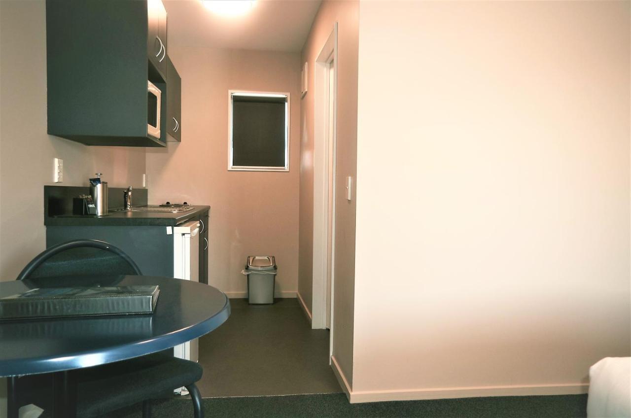 Phoenix Motels Temuka Exterior photo