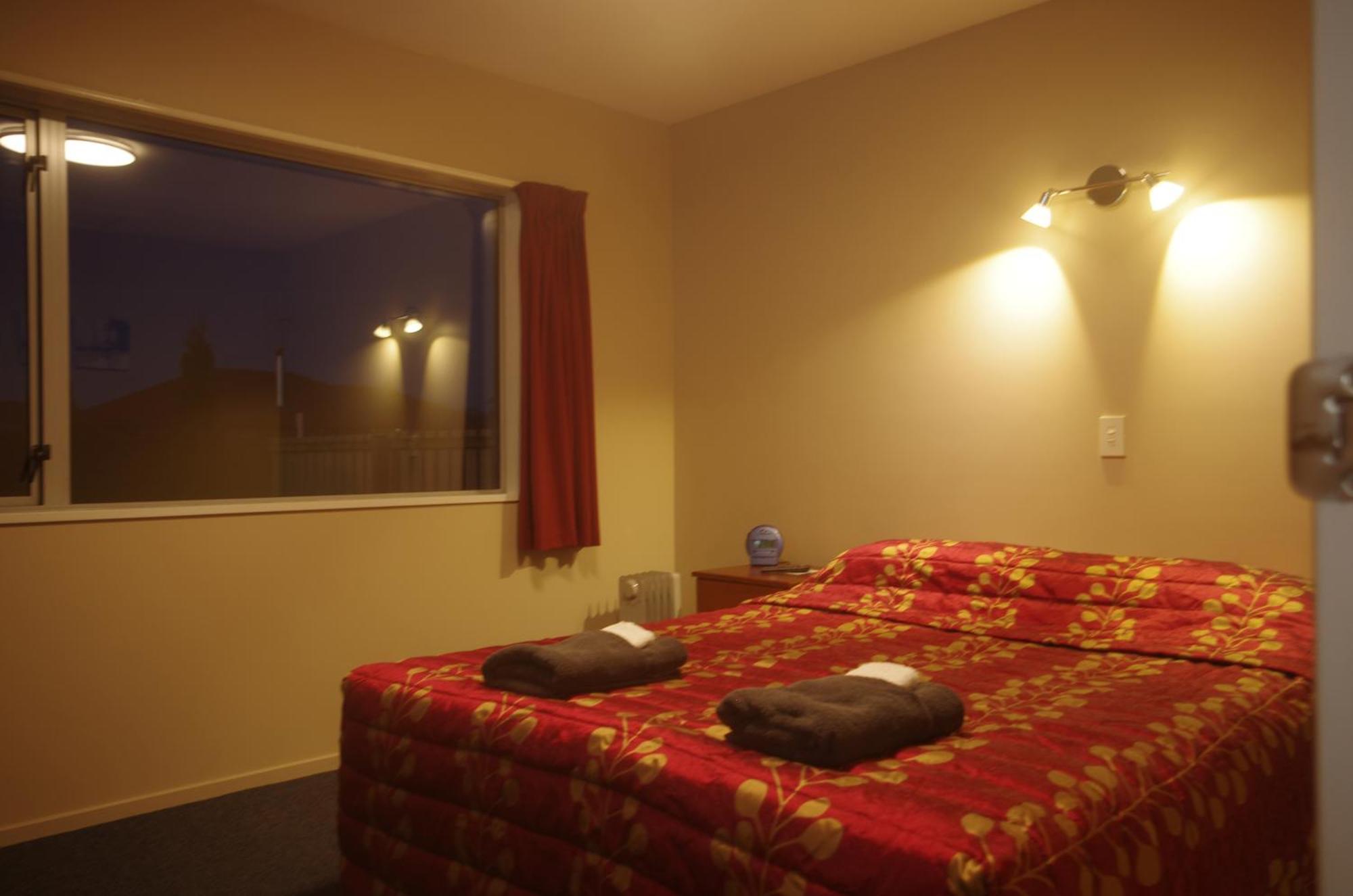 Phoenix Motels Temuka Exterior photo