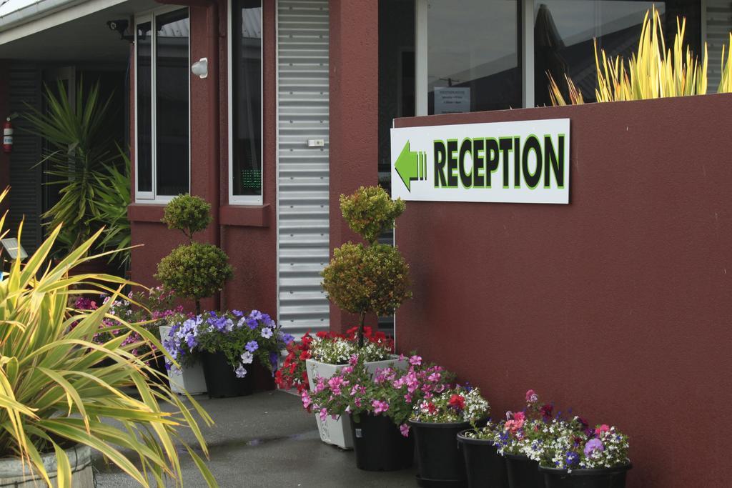 Phoenix Motels Temuka Exterior photo