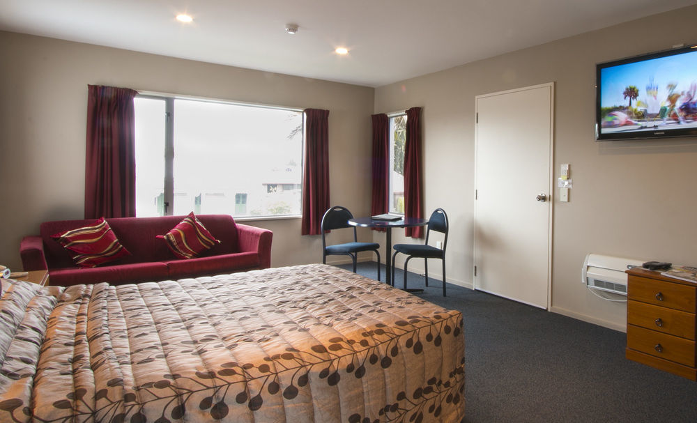 Phoenix Motels Temuka Exterior photo